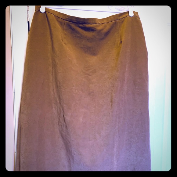 💥Shoe Soft Suede-Like Fringed Skirt!💥 - Picture 1 of 3